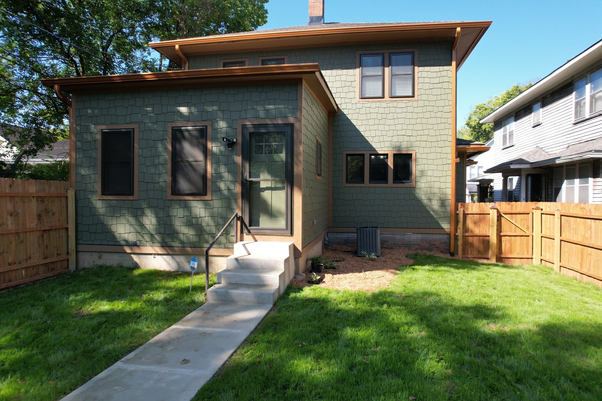 Building Photo - 1235 Tecumseh St