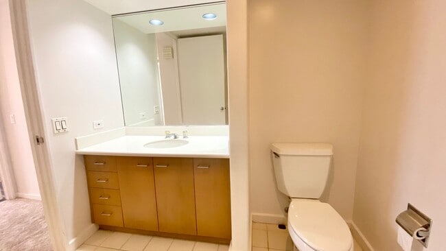 Building Photo - Spacious 2 Bedroom, 2 Bath, with 2 Parking Stalls - Kalele Kai in Hawaii Kai