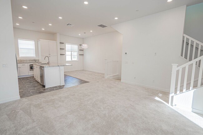 Building Photo - Five Points - 2 Bedroom Townhome for Rent in Valencia.