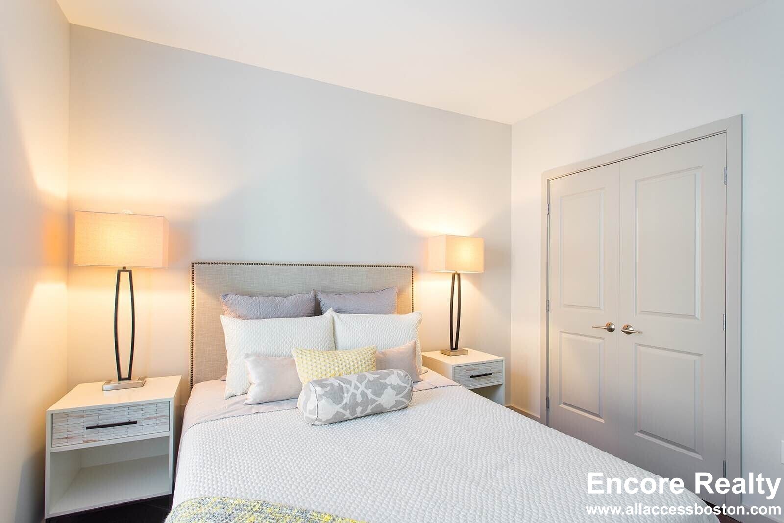 Building Photo - 20 Webster St