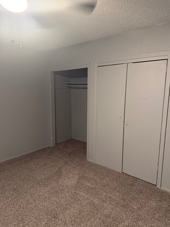 Building Photo - Pine Street Terrace