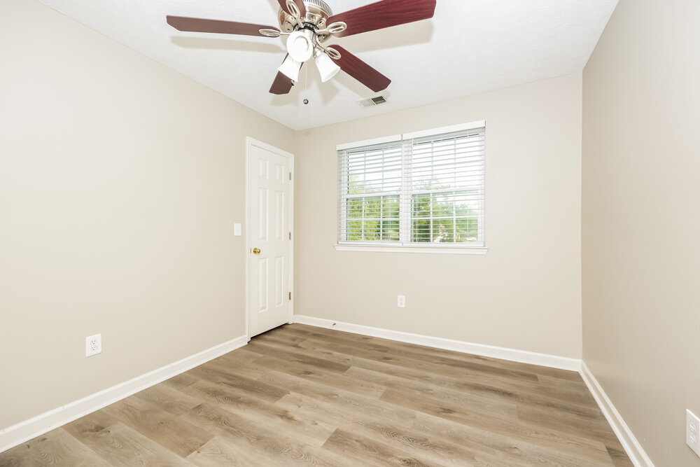 Building Photo - 607 Doral Pointe