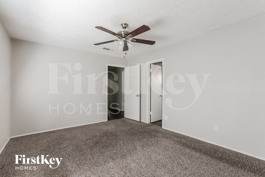 Building Photo - 22403 Ivygate Dr