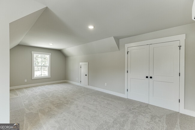 Building Photo - 115 Rains Rd