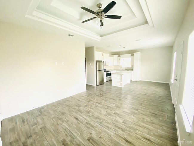 Building Photo - 12 Kentucky St