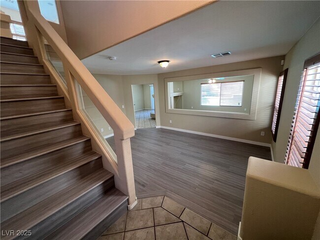 Building Photo - 7625 Good Fortune Ct