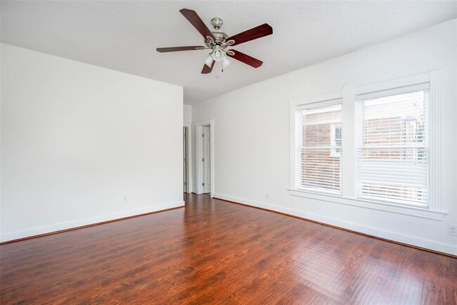 Building Photo - 2601 Rosedale St