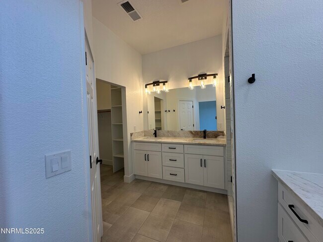 Building Photo - 9533 Steep Climb Ct