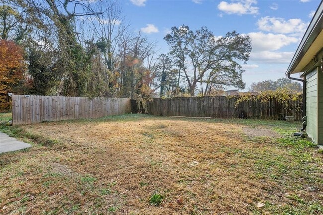 Building Photo - 891 N Eugenia Pl NW