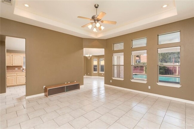 Building Photo - 33-25 1/2 E St