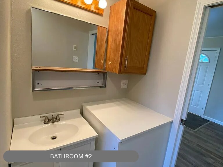 Building Photo - 10711 S Sprague St