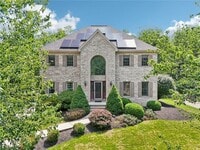 Building Photo - 403 Worth Ct