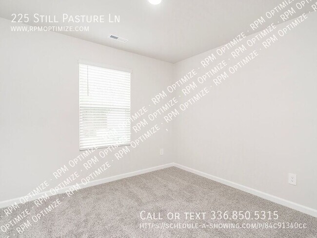 Building Photo - 225 Still Pasture Ln