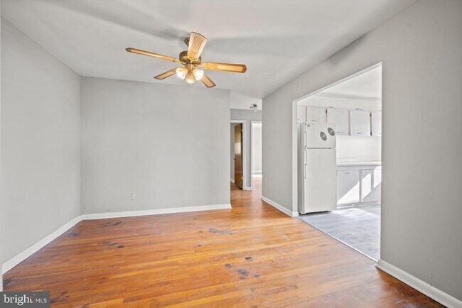 Building Photo - 6511 Parsons Ave