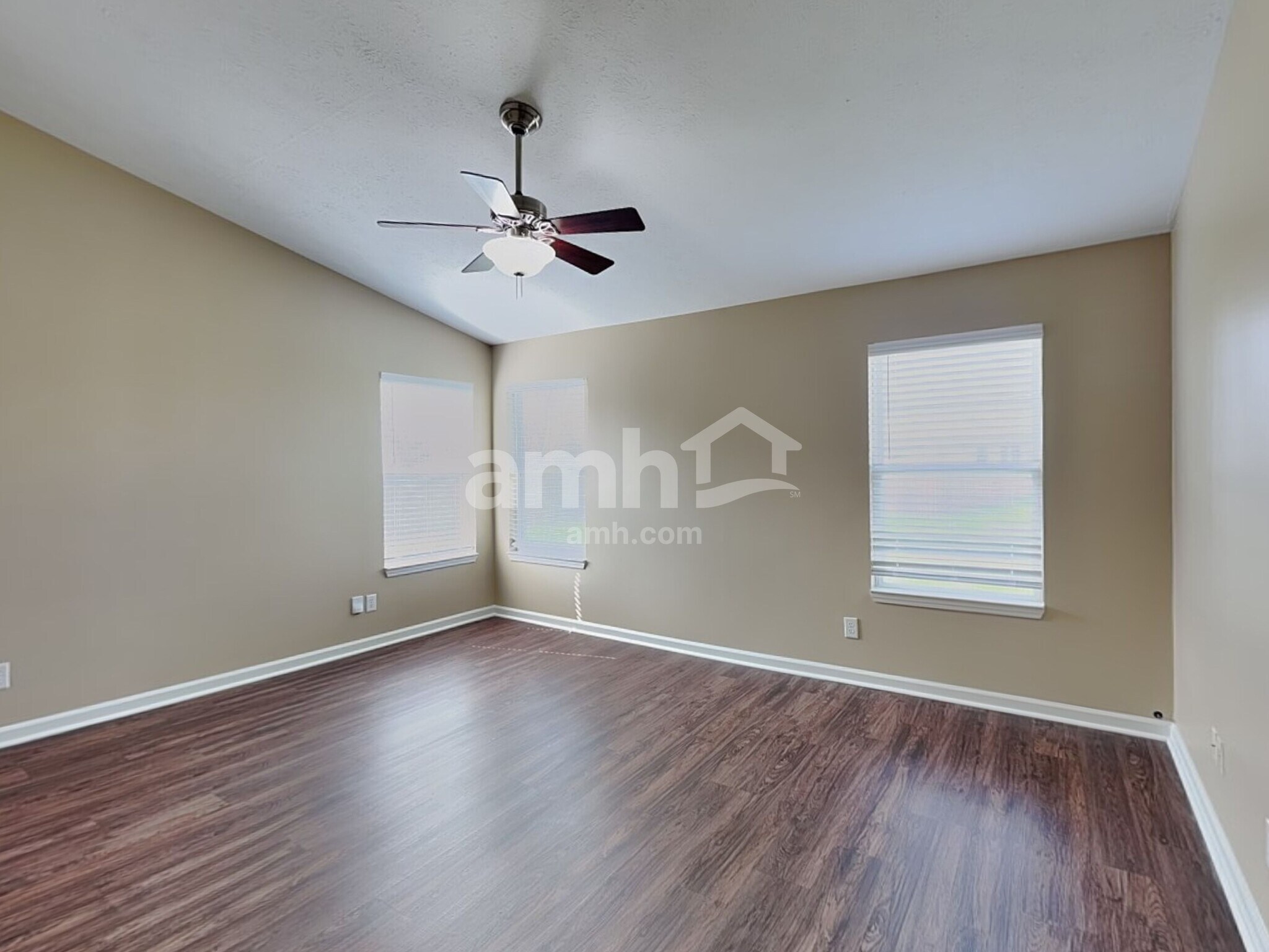 Building Photo - 829 Stonehenge Way