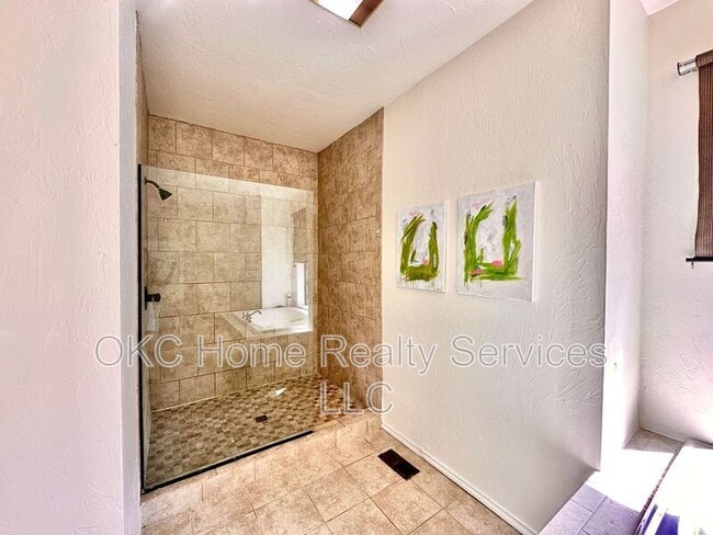 Building Photo - 4232 NW 144th St