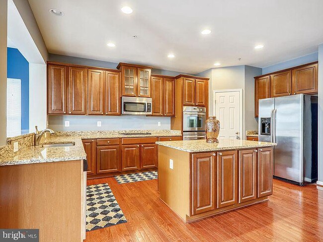 Building Photo - 2834 Admiral Ridge Rd