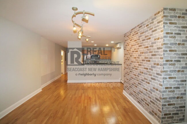 Building Photo - 159 State Street