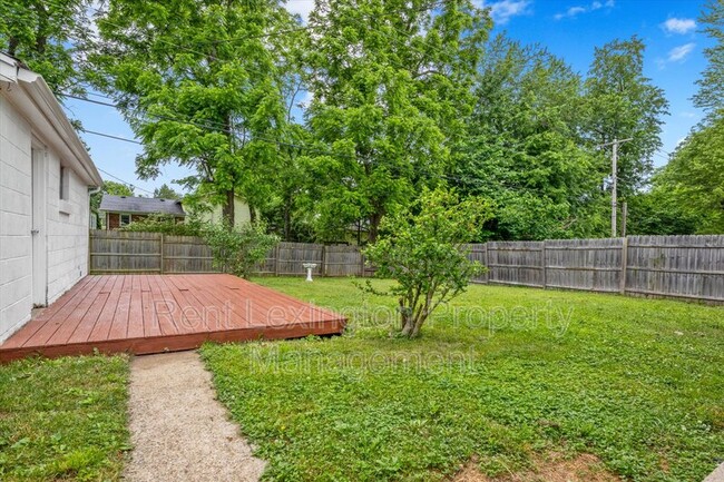 Building Photo - 2168 Jasmine Dr