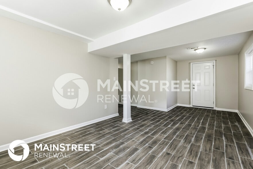 Building Photo - 8471 Avalon Dr