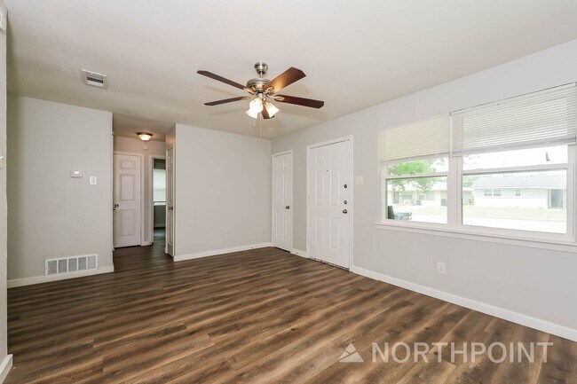 Building Photo - 3 BR/1BA | Newly Renovated Single Family Home | 1-Car Covered Parking | Gated backyard