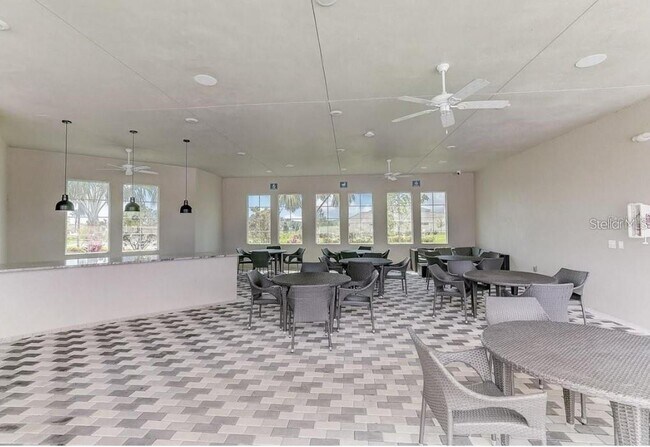 Building Photo - 10828 Charlotte Dr.