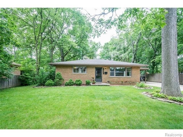 Building Photo - 1811 Alhambra Dr