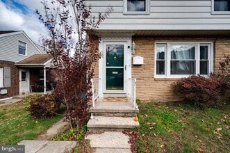 Building Photo - 117 E Broad St