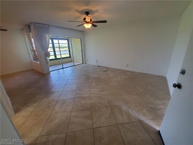 Building Photo - 3655 Boca Ciega Dr