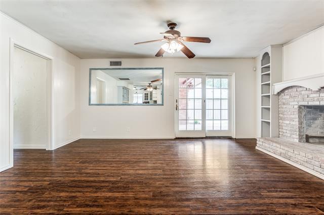 Building Photo - 702 S Waterview Dr