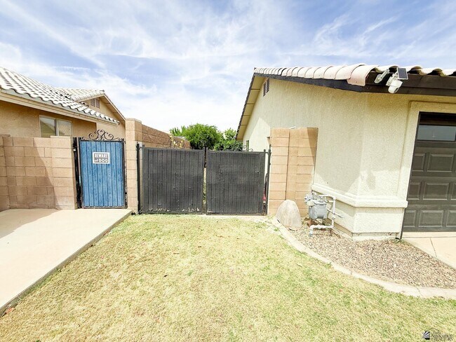 Building Photo - 3590 W 27th Pl