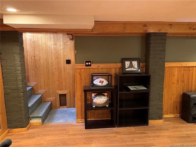 Building Photo - 54 Summit Ave