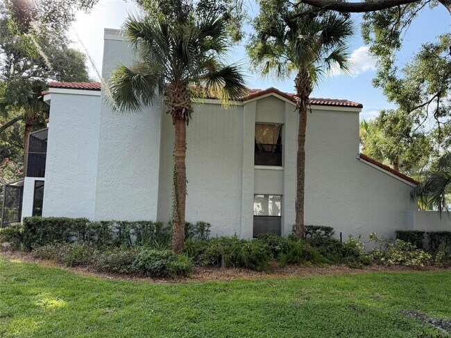 Building Photo - 4702 Sutton Terrace