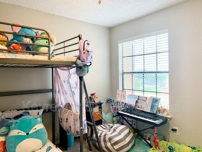 Building Photo - 2623 Piedras Dr