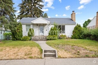 Building Photo - Great Shadle Home With Fenced Yard and Det...