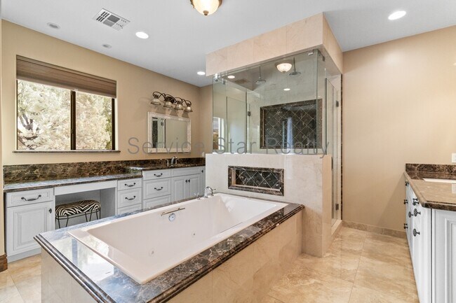 Building Photo - 6540 E Wildcat Dr