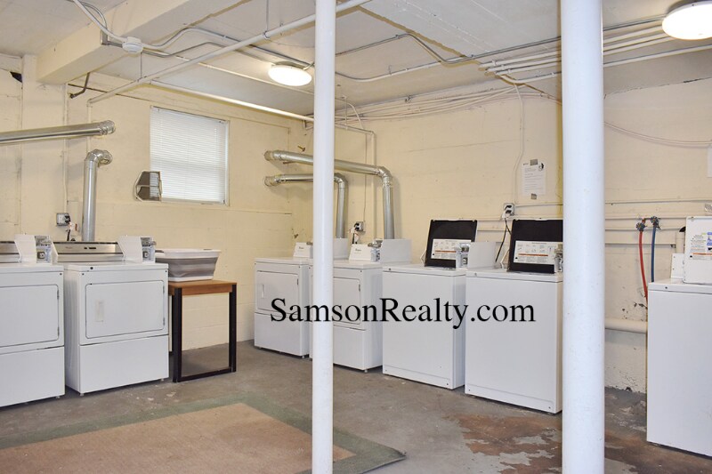 Building Photo - 90 Taft Ave