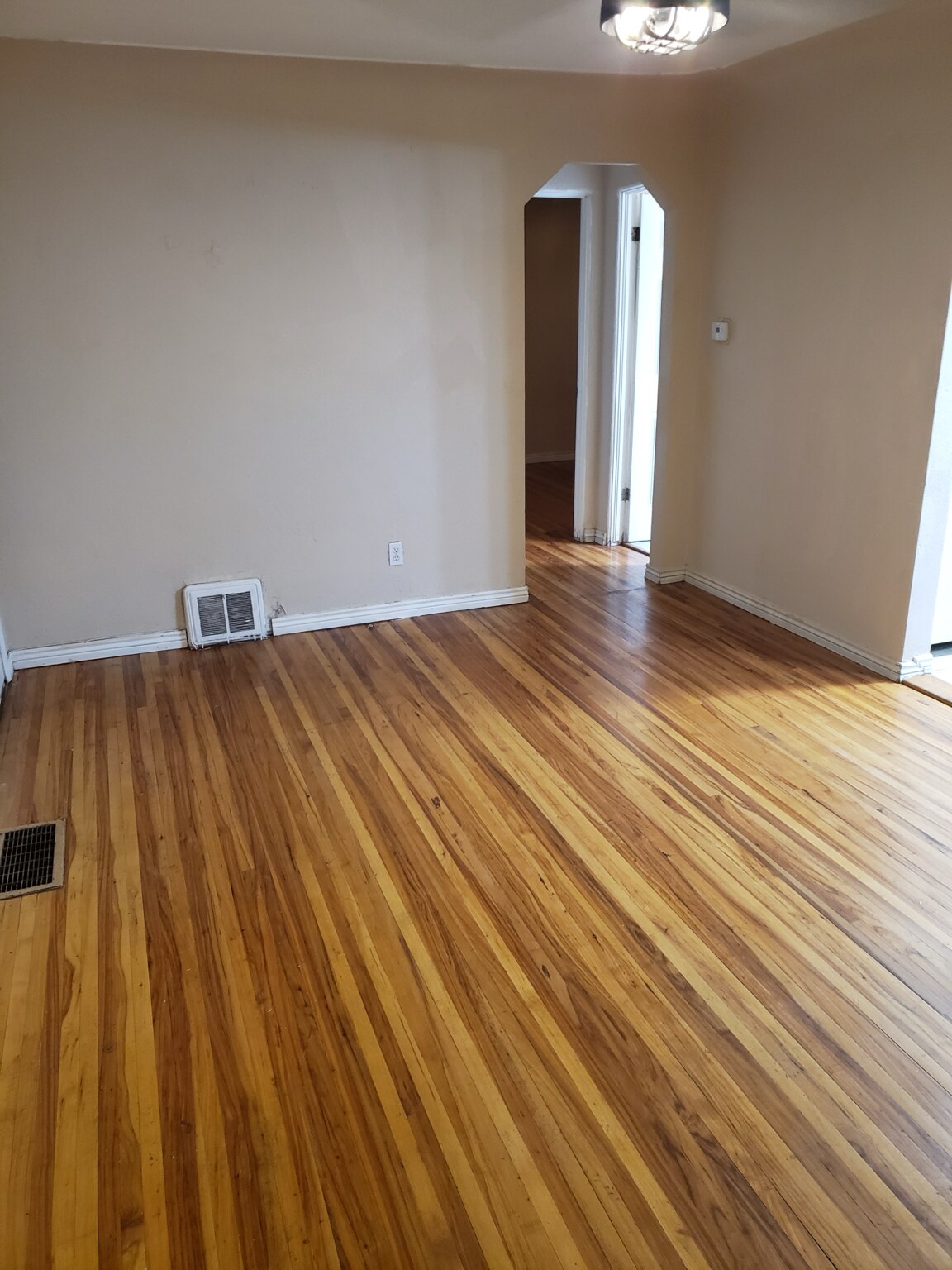 Building Photo - 1181 Newark St