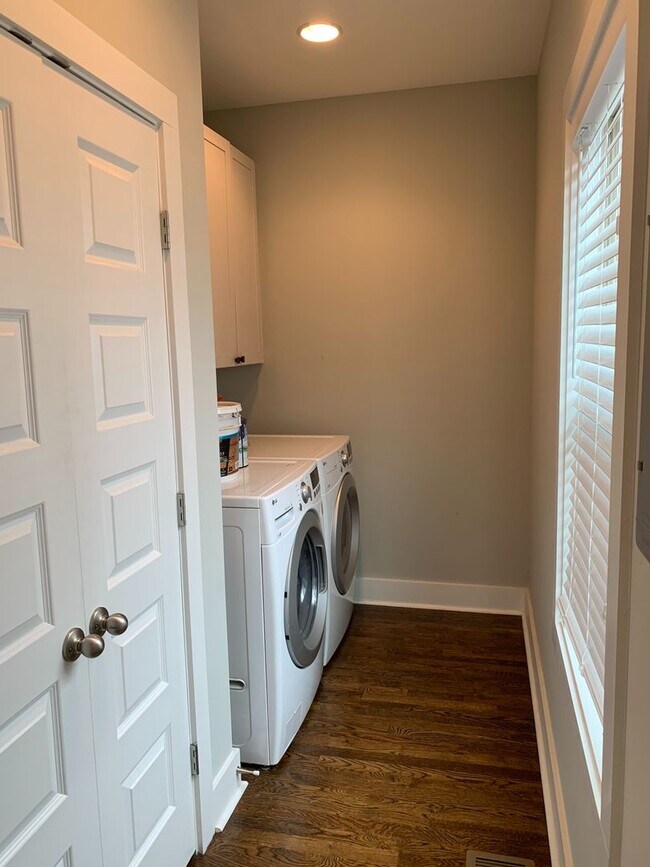 Building Photo - East Nashville 3 Bedroom Home