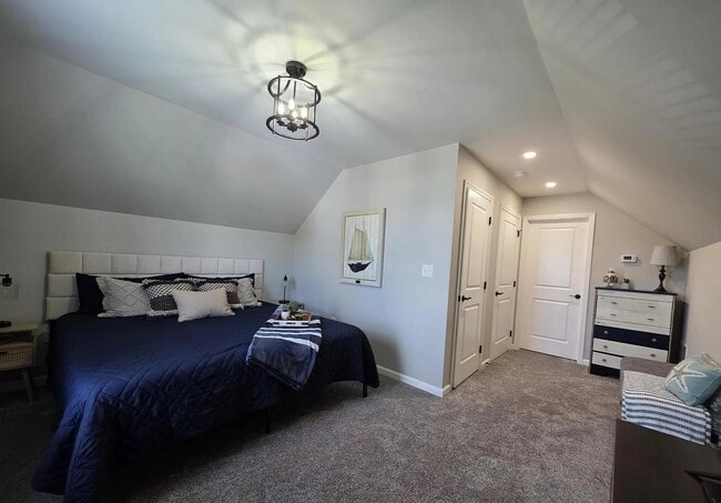 Building Photo - 2114 Pine View Dr