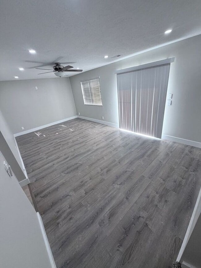 Building Photo - WEST JORDAN 5 BED, 4 BATH HOME