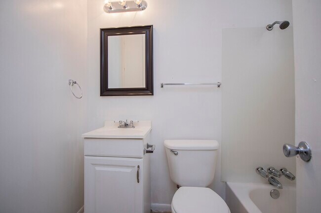 Building Photo - 8803 Timberside Dr