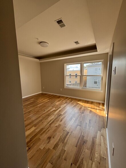 Building Photo - 485 S 16th St