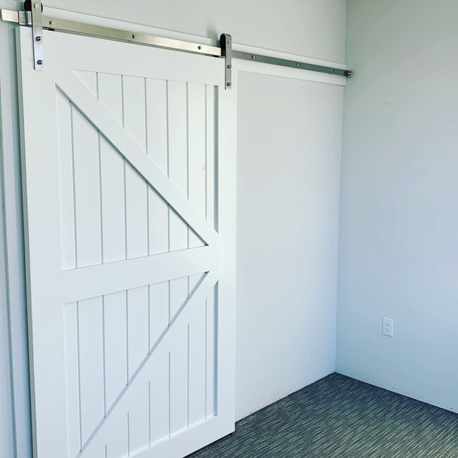 Building Photo - City Lofts