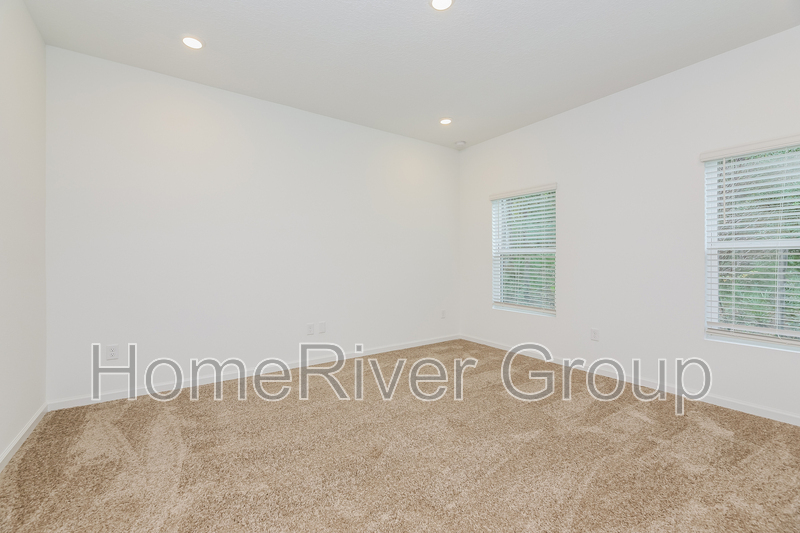 Building Photo - 4990 Bramante Dr