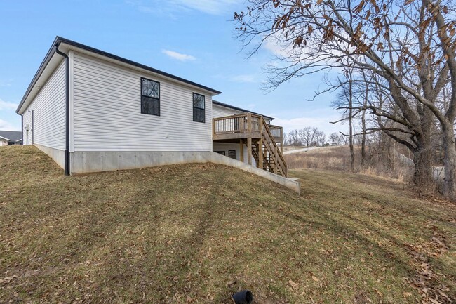 Building Photo - Beautiful, Updated Home In Jackson