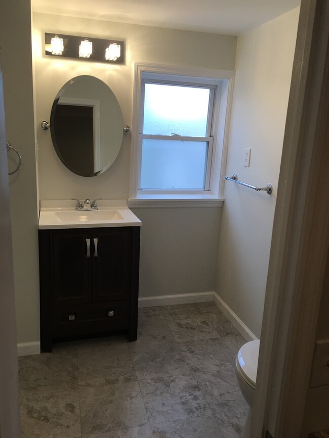 Building Photo - 328 Washington Ave