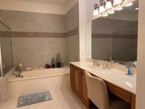 Building Photo - 9142 Cherry Oaks Ln