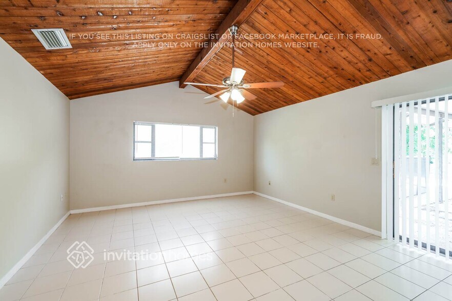 Building Photo - 3731 Aster Dr
