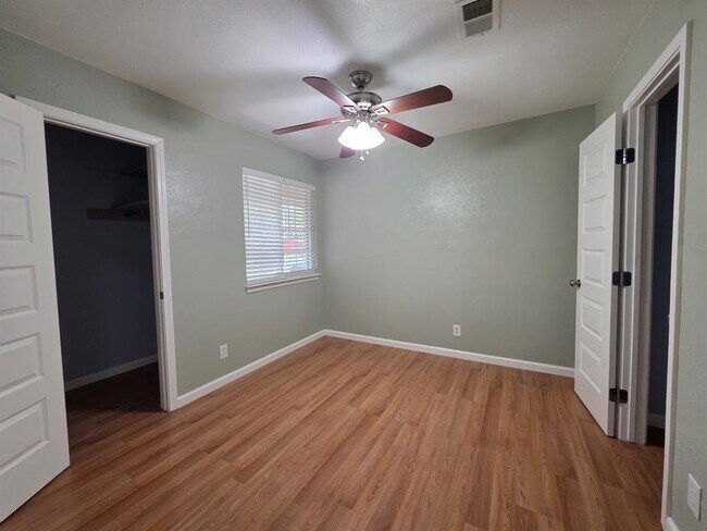 Building Photo - 3340 Clarksburg Dr